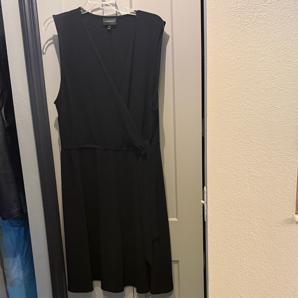Lane Bryant Black Sleeveless Wrap Midi Dress